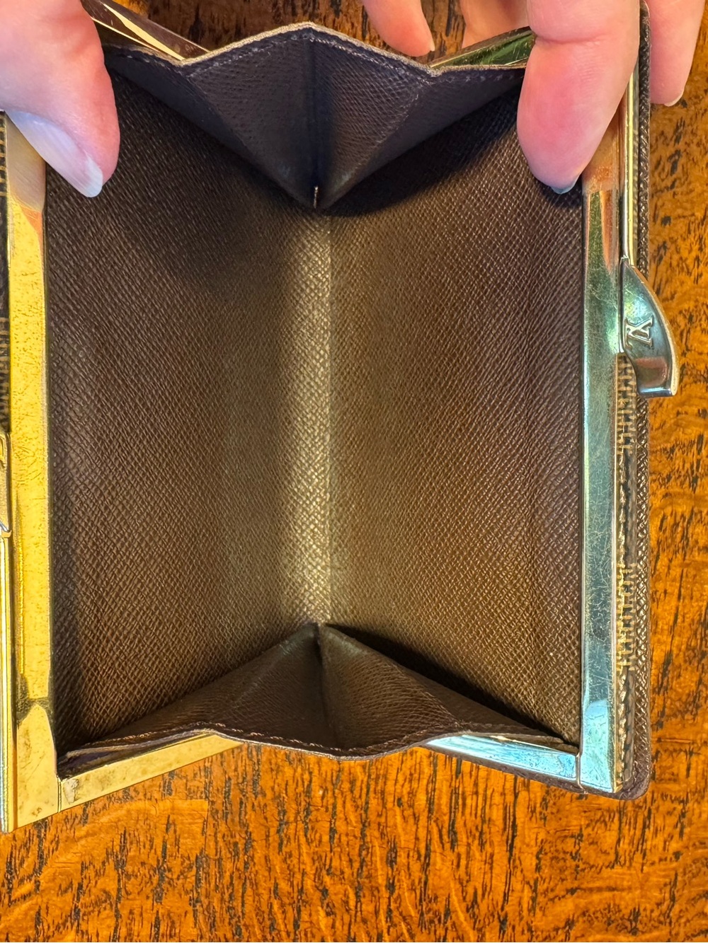 Louis Vuitton Damier Ebene Portefeuille Viennois French Kisslock Wallet - Picture 4 of 10